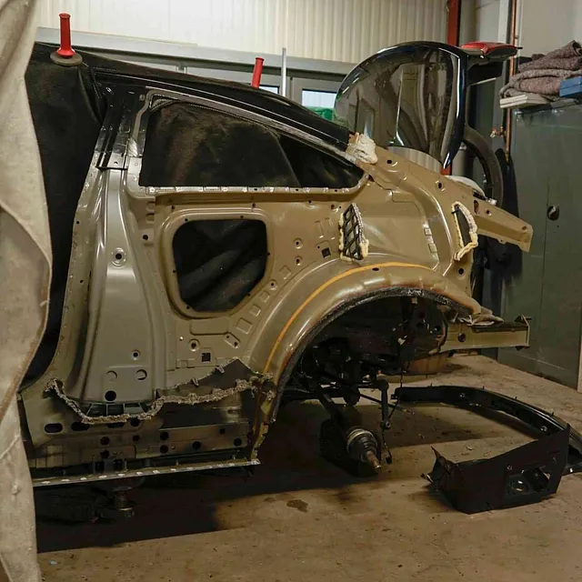 KFZ-Meisterbetrieb - Karosserie