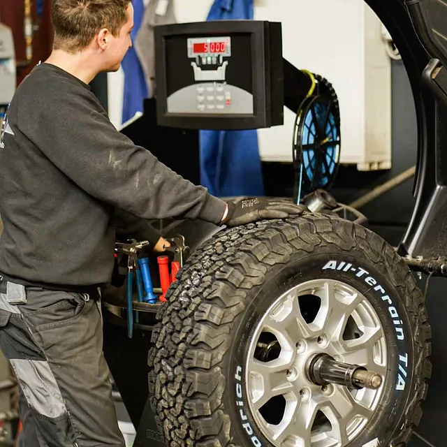 KFZ-Meisterbetrieb - KFZ-Reparatur
